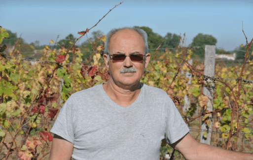 portrait de Jean-Luc Audubert dans les vignes du Vignoble Mallet-Audubert