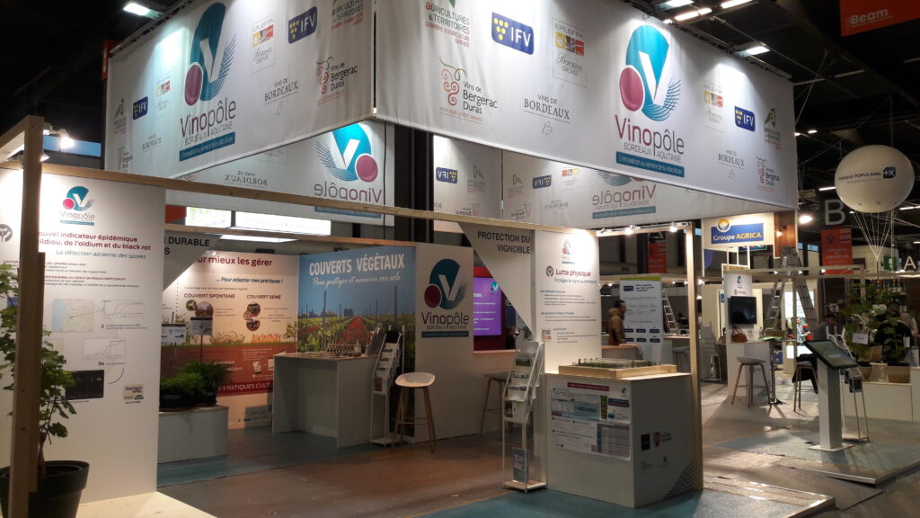 Stand du Vinopôle Bordeaux-Aquitaine à Vinitech 2022